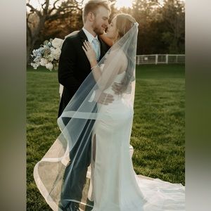 Cathedral 120 inch white veil with horsehair trim